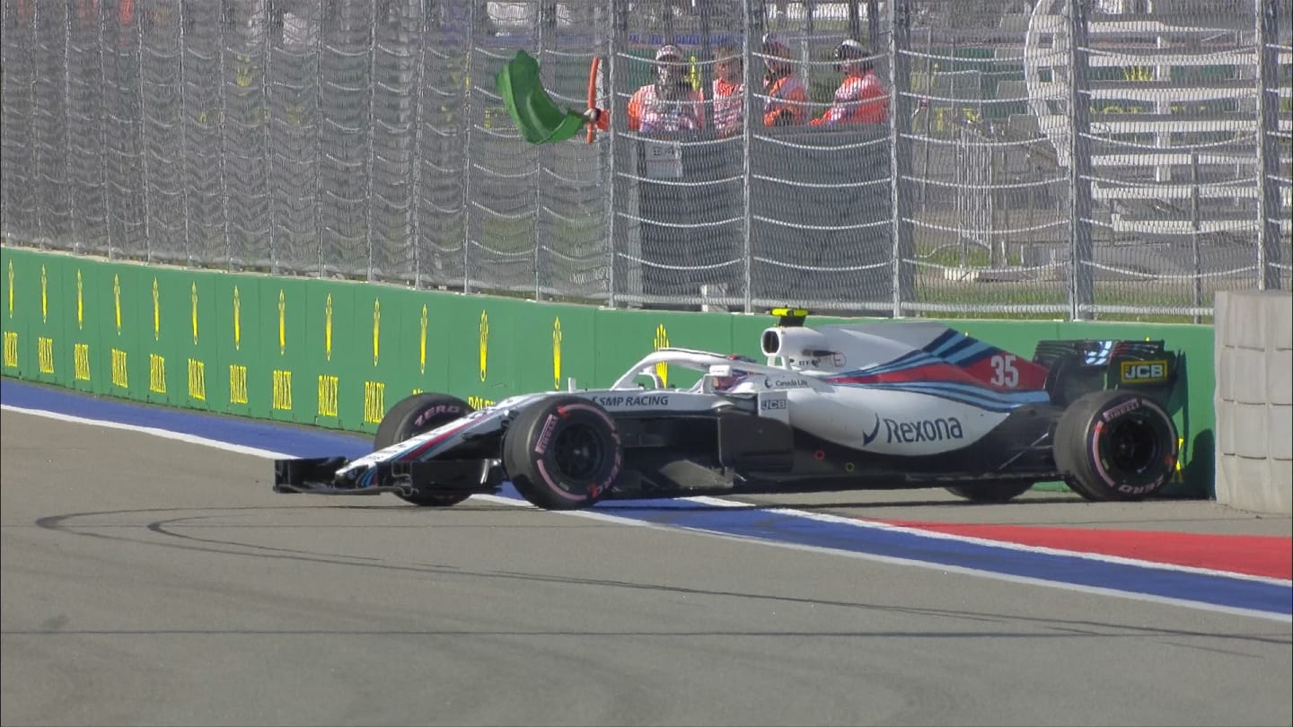 QUALIFYING: Sirotkin spins out of Q1 at his home race