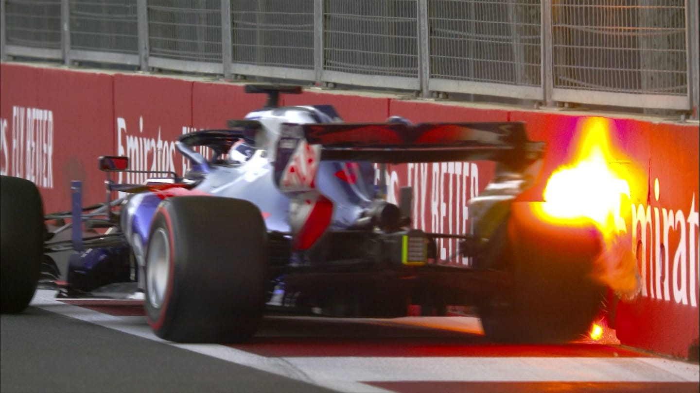 Qualifying: Both Toro Rosso drivers hit the wall late in Q2