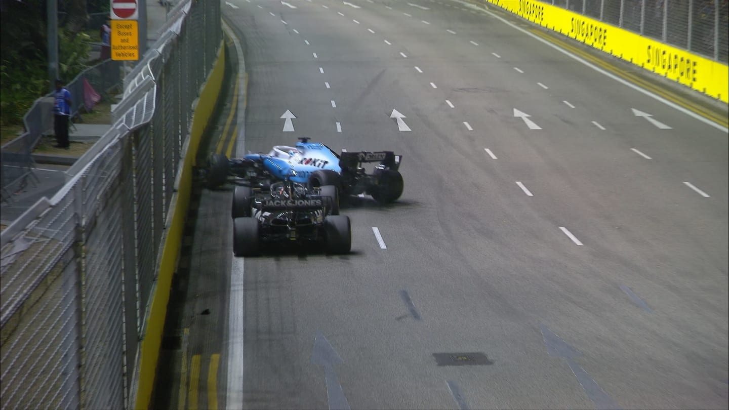 Singapore GP: Russell tipped into the wall by Grosjean collision