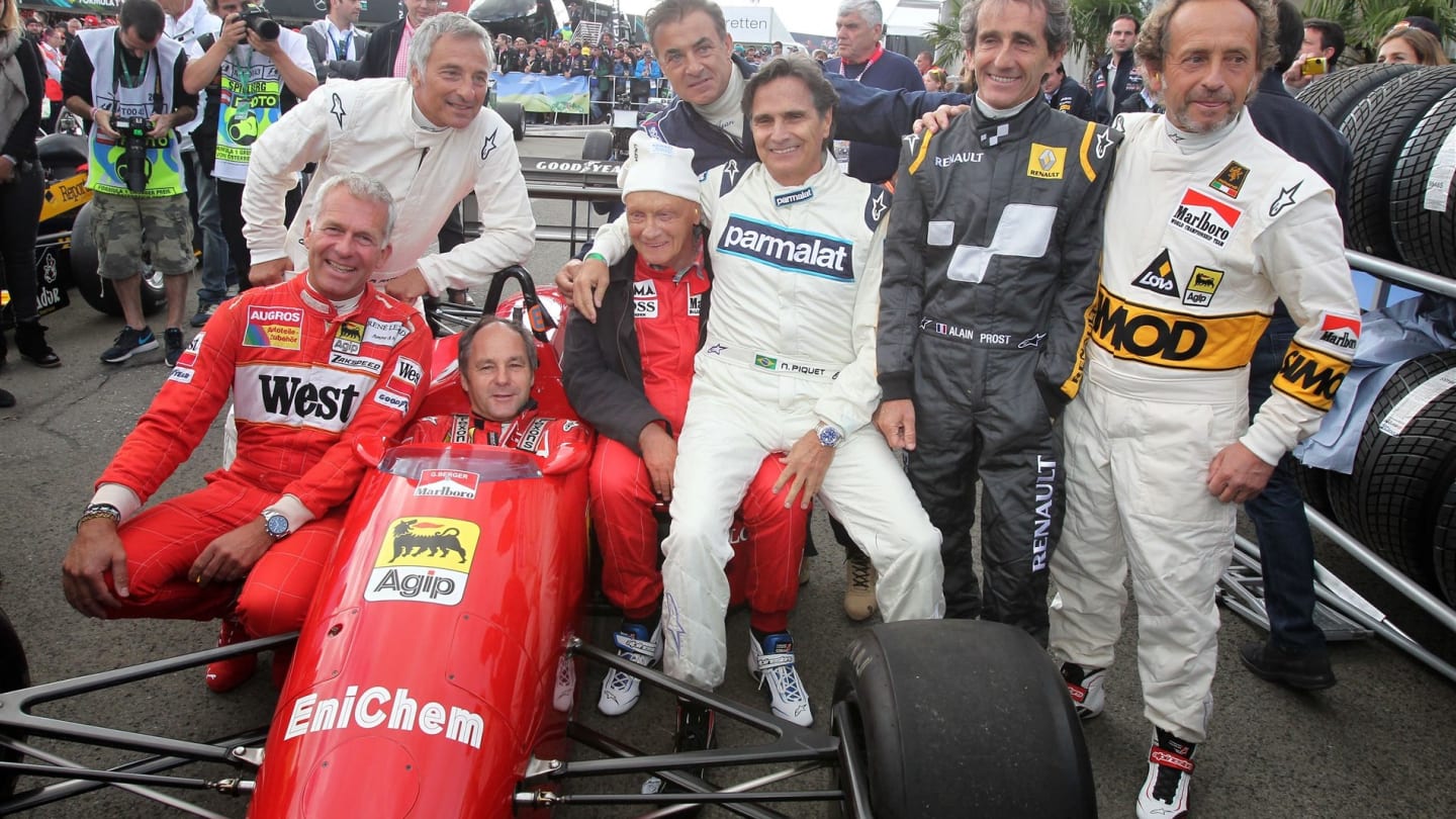 Gerhard Berger (AUT) Ferrari F1/87-88C with (L to R): Christian Danner (GER), Riccardo Patrese