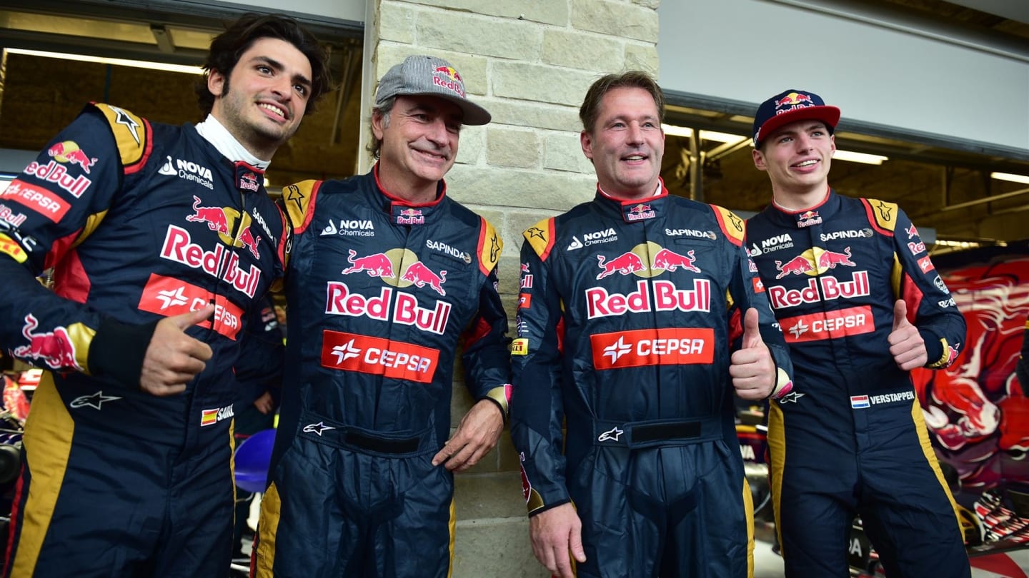 Carlos Sainz jr (ESP) Scuderia Toro Rosso and Max Verstappen (NDL) Scuderia Toro Rosso with their
