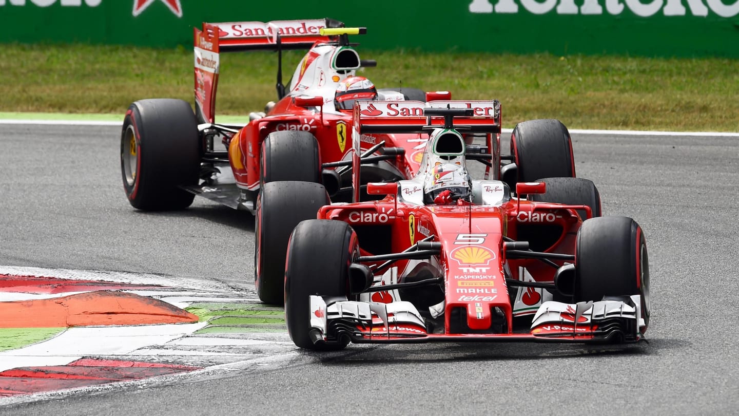 Sebastian Vettel (GER) Ferrari SF16-H and Kimi Raikkonen (FIN) Ferrari SF16-H at Formula One World