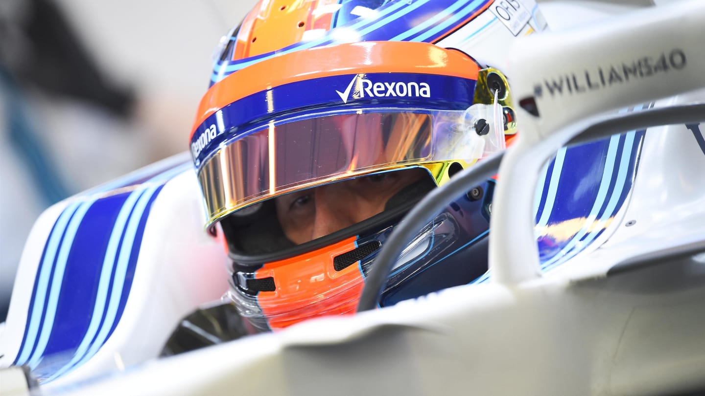 Robert Kubica (POL) Williams FW40 at Formula One Testing, Day One, Yas Marina Circuit, Abu Dhabi,