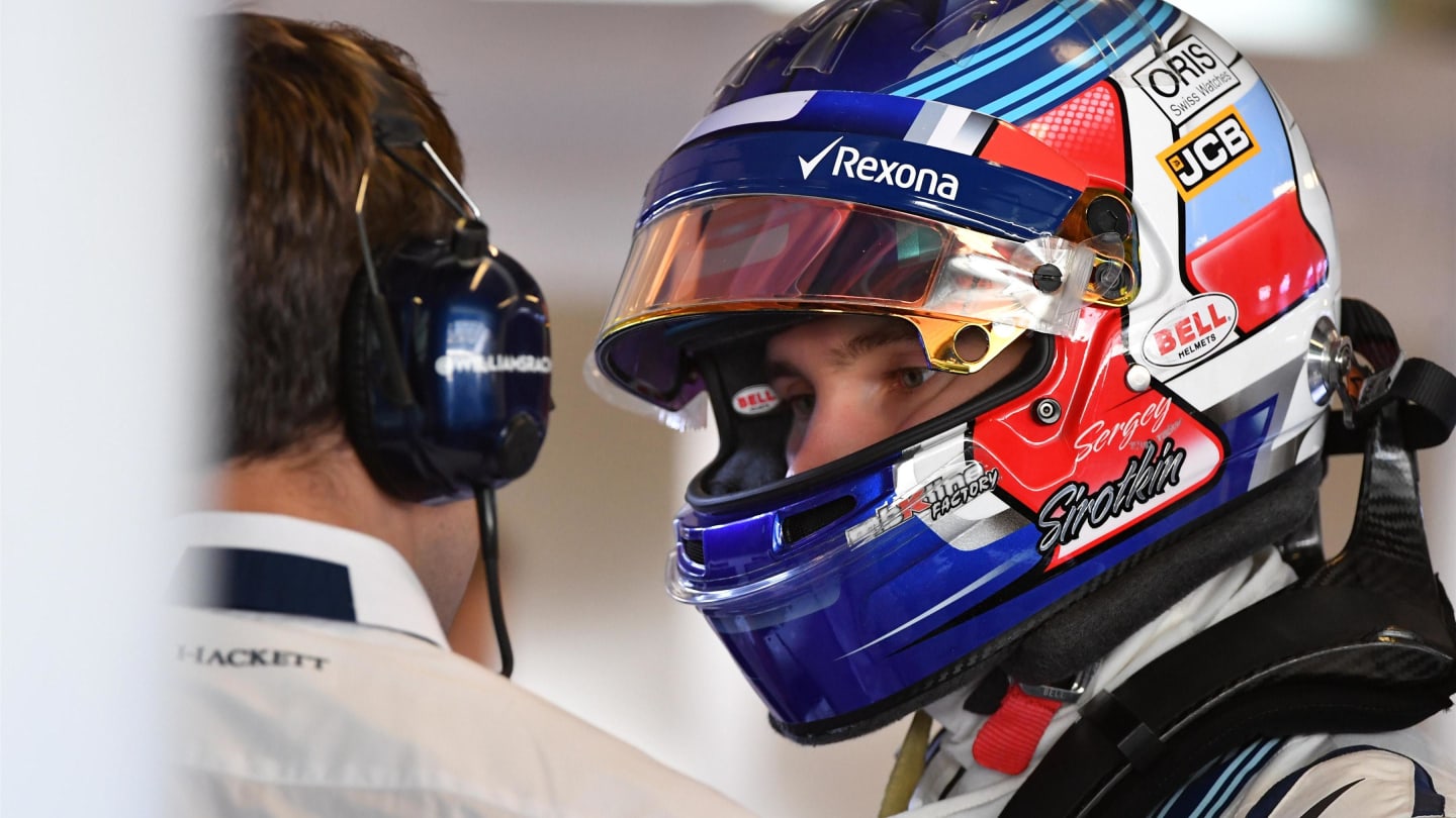 Sergey Sirotkin (RUS) Williams at Formula One Testing, Day Two, Yas Marina Circuit, Abu Dhabi, UAE, Wednesday 29 November 2017. © Mark Sutton/Sutton Images