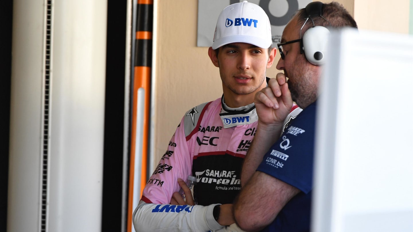 Esteban Ocon (FRA) Force India F1 and Tom McCullough (GBR) Force India F1 Team Chief Engineer at Formula One Testing, Day Two, Yas Marina Circuit, Abu Dhabi, UAE, Wednesday 29 November 2017. © Mark Sutton/Sutton Images