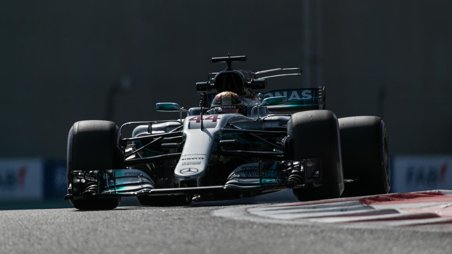 Lewis Hamilton (GBR) Mercedes-Benz F1 W08 Hybrid at Formula One World Championship, Rd20, Abu Dhabi