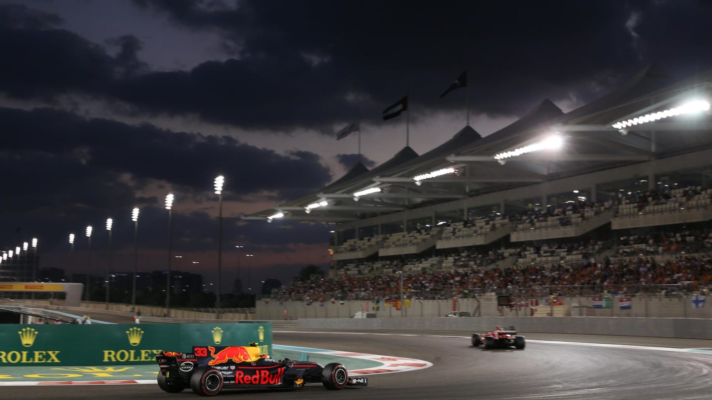 Max Verstappen (NED) Red Bull Racing RB13 at Formula One World Championship, Rd20, Abu Dhabi Grand Prix, Race, Yas Marina Circuit, Abu Dhabi, UAE, Sunday 26 November 2017. © Lionel Ng/Sutton Images