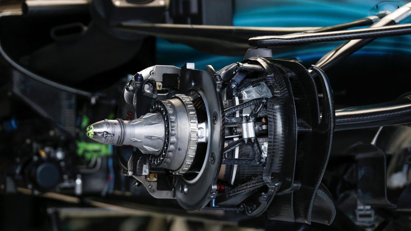 Mercedes-Benz F1 W08 Hybrid front brake and wheel hub detail at Formula One World Championship, Rd1, Australian Grand Prix, Practice, Albert Park, Melbourne, Australia, Friday 24 March 2017. © Sutton Motorsport Images