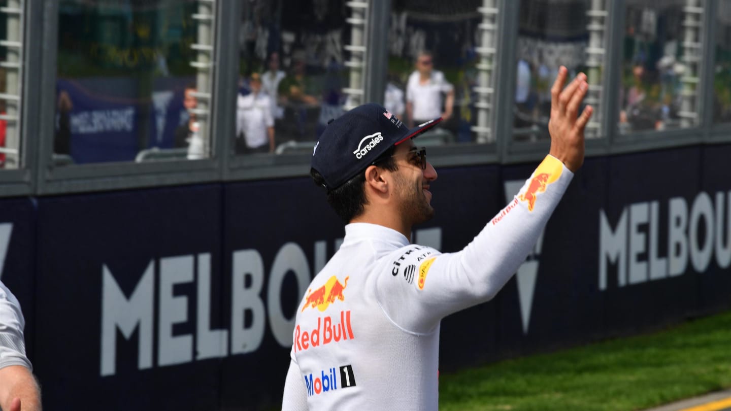 Daniel Ricciardo (AUS) Red Bull Racing at Formula One World Championship, Rd1, Australian Grand Prix, Race, Albert Park, Melbourne, Australia, Sunday 26 March 2017. © Sutton Motorsport Images