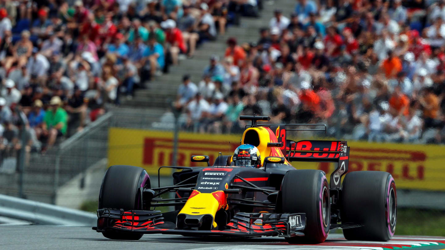 Daniel Ricciardo (AUS) Red Bull Racing RB13 at Formula One World Championship, Rd9, Austrian Grand Prix, Qualifying, Spielberg, Austria, Saturday 8 July 2017. © Sutton Images