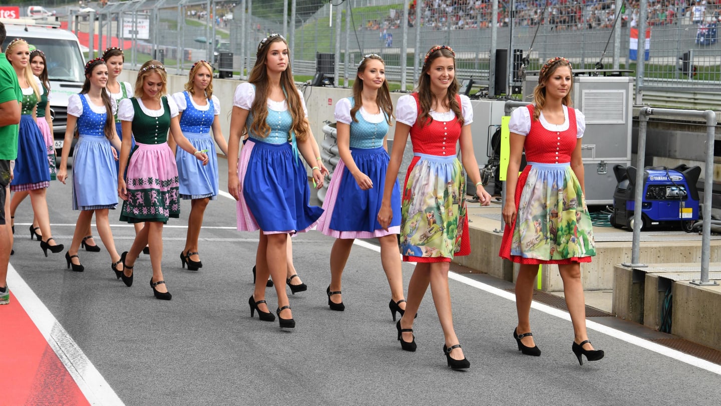 Grid girls at Formula One World Championship, Rd9, Austrian Grand Prix, Race, Spielberg, Austria, Sunday 9 July 2017. © Sutton Images