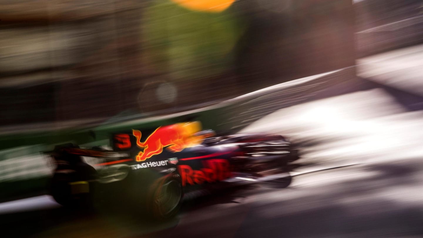 Daniel Ricciardo (AUS) Red Bull Racing RB13 at Formula One World Championship, Rd8, Azerbaijan