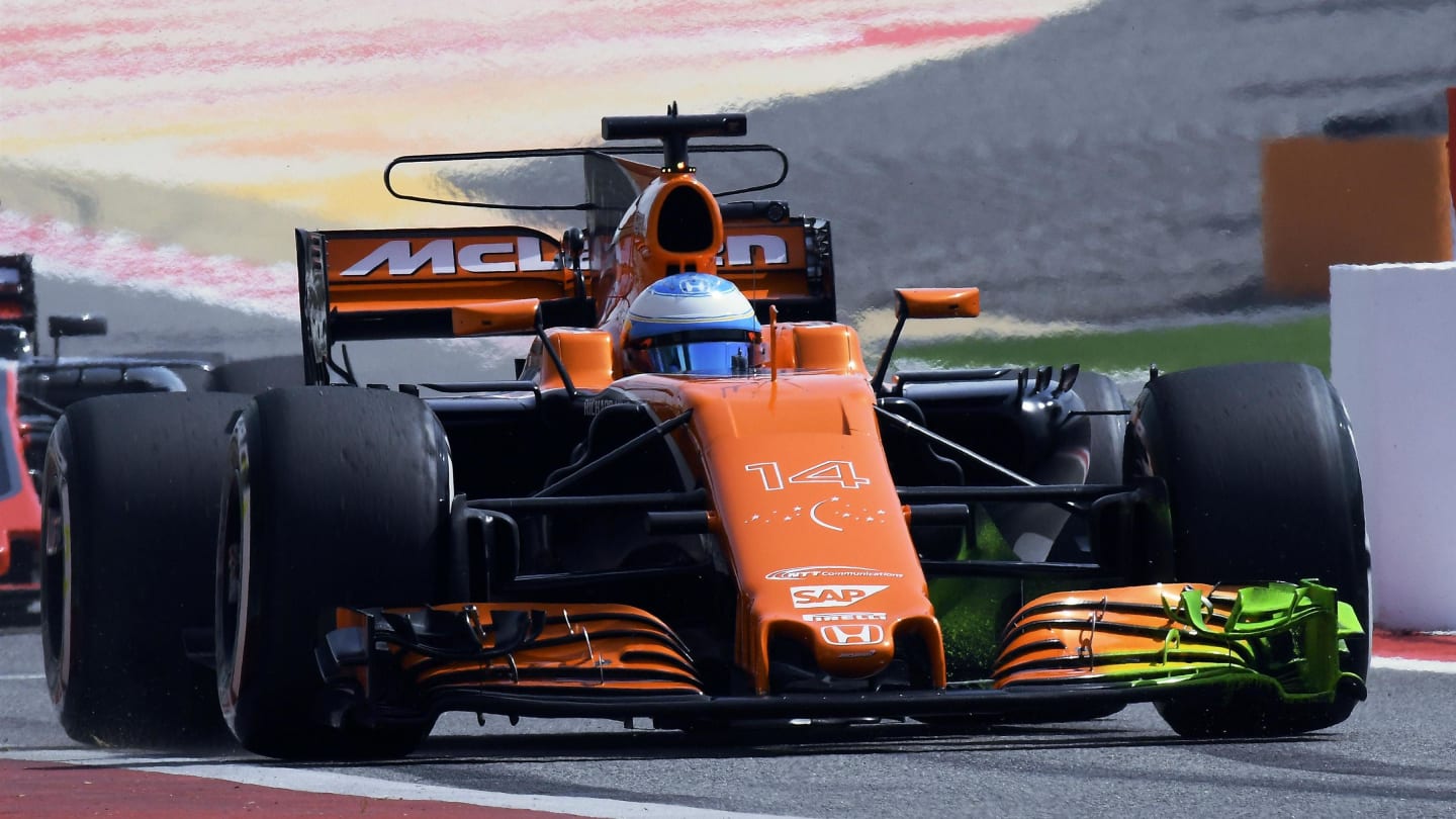 Fernando Alonso (ESP) McLaren MCL32 with aero paint on front wing at Formula One World Championship, Rd3, Bahrain Grand Prix Practice, Bahrain International Circuit, Sakhir, Bahrain, Friday 14 April 2017. © Sutton Motorsport Images