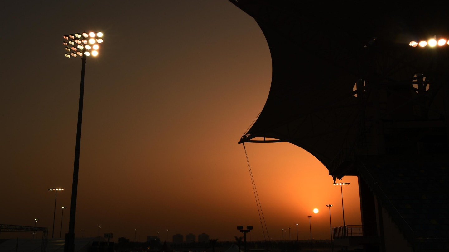 Sunset at Formula One World Championship, Rd3, Bahrain Grand Prix Preparations, Bahrain International Circuit, Sakhir, Bahrain, Thursday 13 April 2017. © Sutton Motorsport Images