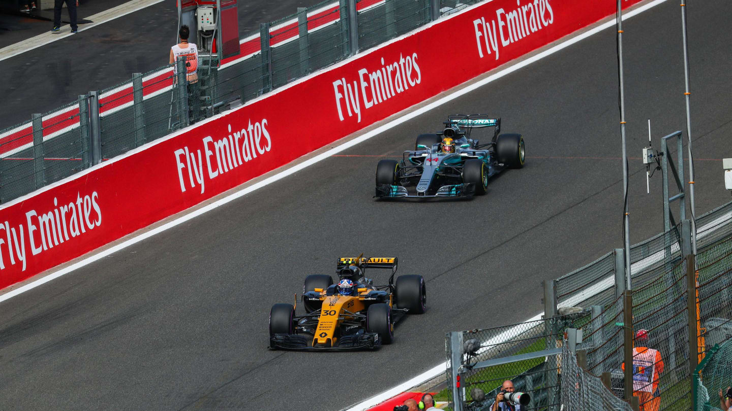 Jolyon Palmer (GBR) Renault Sport F1 Team RS17 and Lewis Hamilton (GBR) Mercedes-Benz F1 W08 Hybrid at Formula One World Championship, Rd12, Belgian Grand Prix, Practice, Spa Francorchamps, Belgium, Friday 25 August 2017. © Sutton Images