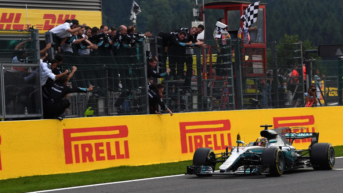 Race winner Lewis Hamilton (GBR) Mercedes-Benz F1 W08 Hybrid takes the chequered flag at Formula