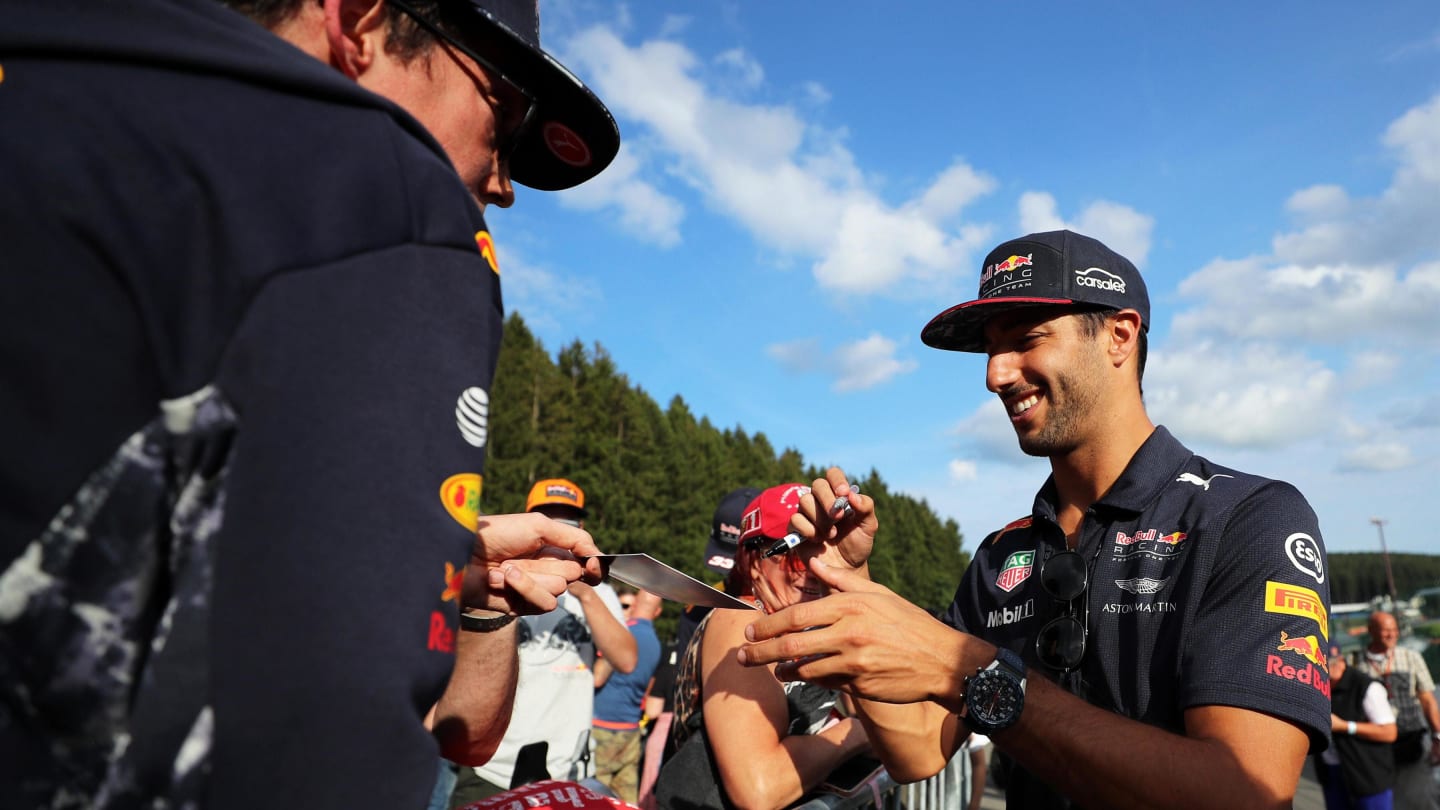 Daniel Ricciardo (AUS) Red Bull Racing signs autographs for the fans at Formula One World Championship, Rd12, Belgian Grand Prix, Preparations, Spa Francorchamps, Belgium, Thursday 24 August 2017. © Sutton Images