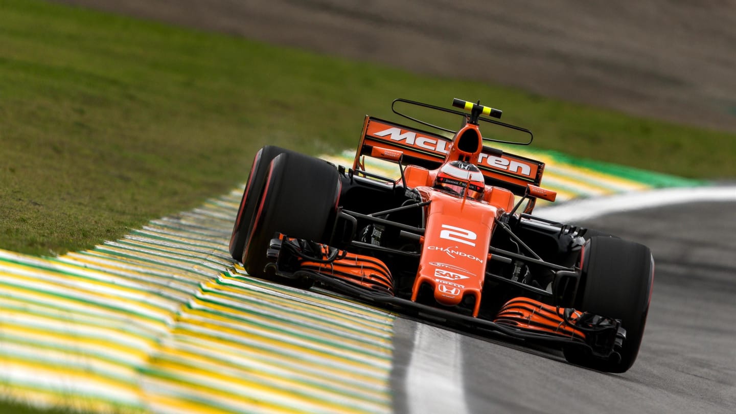 Stoffel Vandoorne (BEL) McLaren MCL32 at Formula One World Championship, Rd19, Brazilian Grand