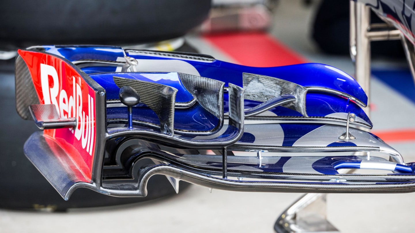 Scuderia Toro Rosso STR12 front wing detail at Formula One World Championship, Rd19, Brazilian Grand Prix, Preparations, Interlagos, Sao Paulo, Brazil, Thursday 9 November 2017. © Manuel Goria/Sutton Images