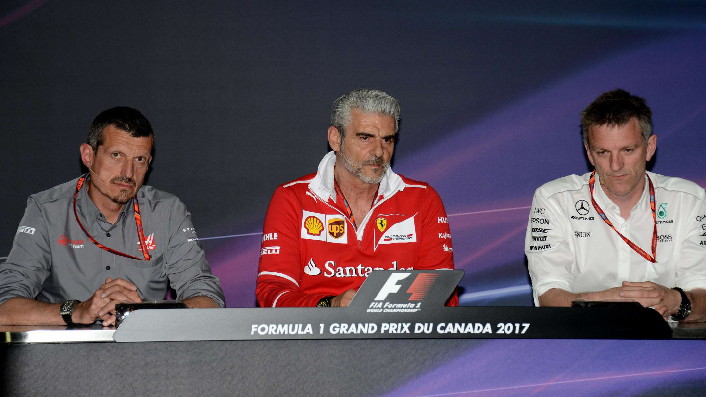 Guenther Steiner (ITA) Haas F1 Team Prinicipal, Maurizio Arrivabene (ITA) Ferrari Team Principal