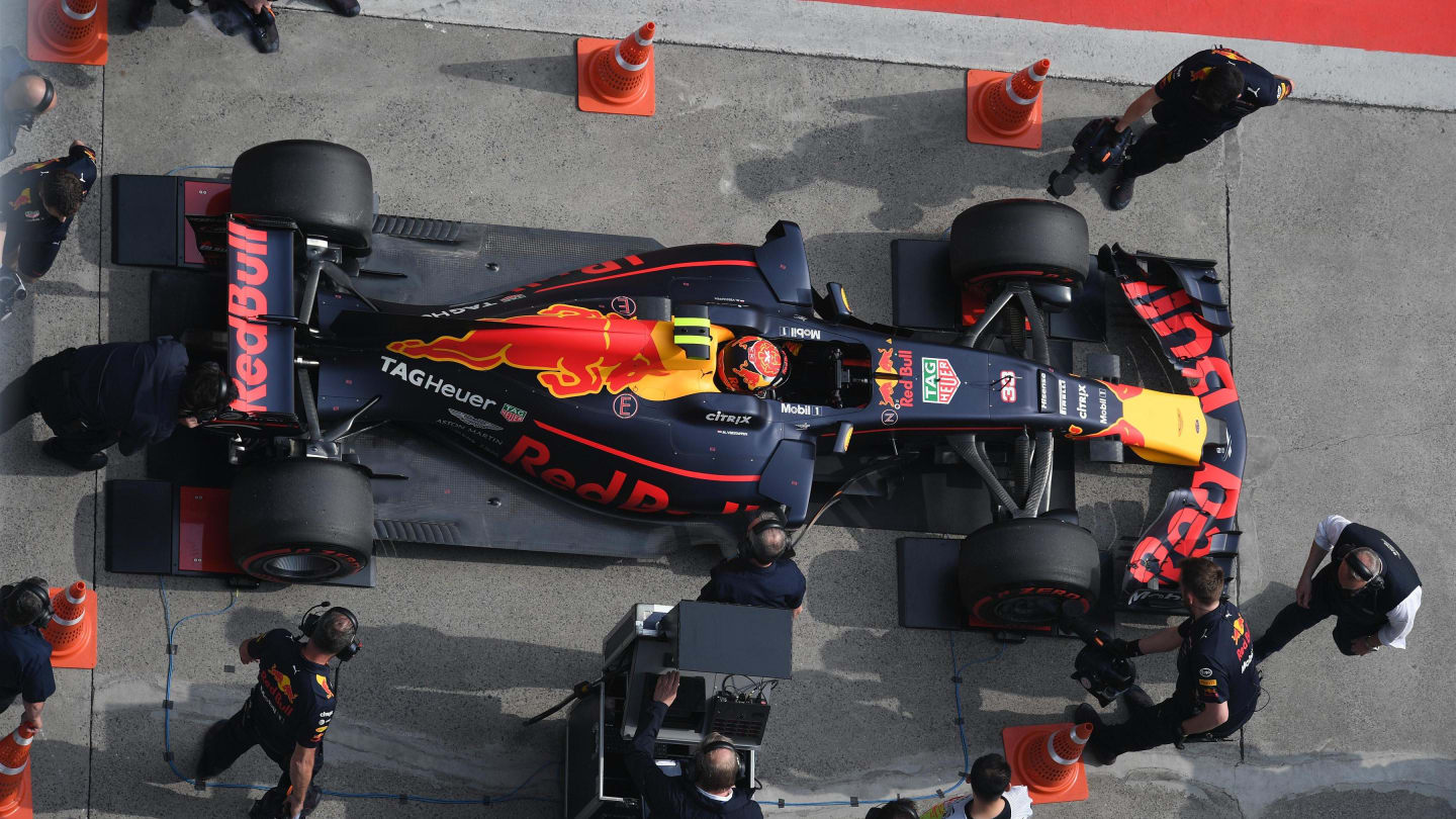 Max Verstappen (NED) Red Bull Racing RB13 at Formula One World Championship, Rd2, Chinese Grand Prix, Qualifying, Shanghai, China, Saturday 8 April 2017. © Sutton Motorsport Images