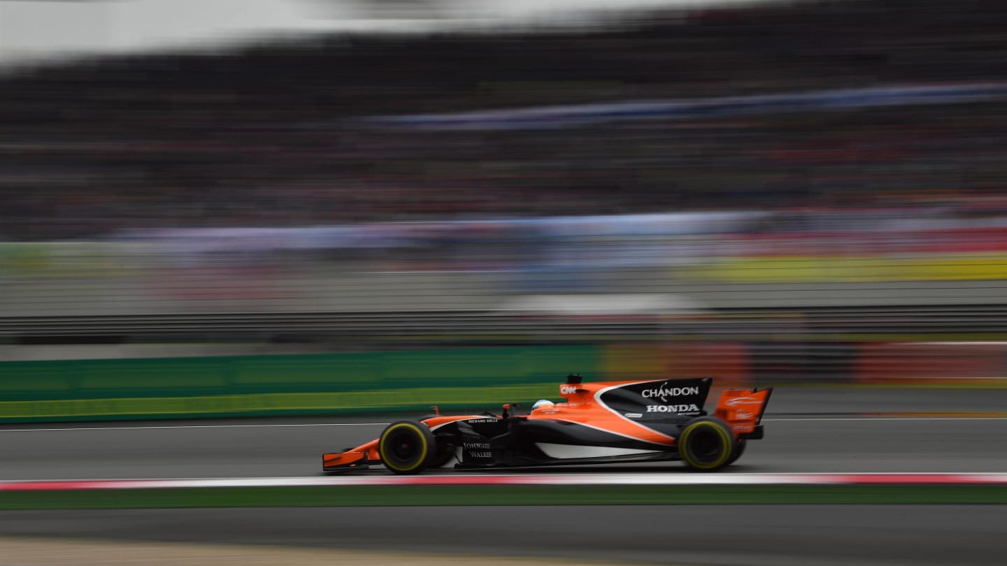 Fernando Alonso (ESP) McLaren MCL32 at Formula One World Championship, Rd2, Chinese Grand Prix, Race, Shanghai, China, Sunday 9 April 2017. © Sutton Motorsport Images
