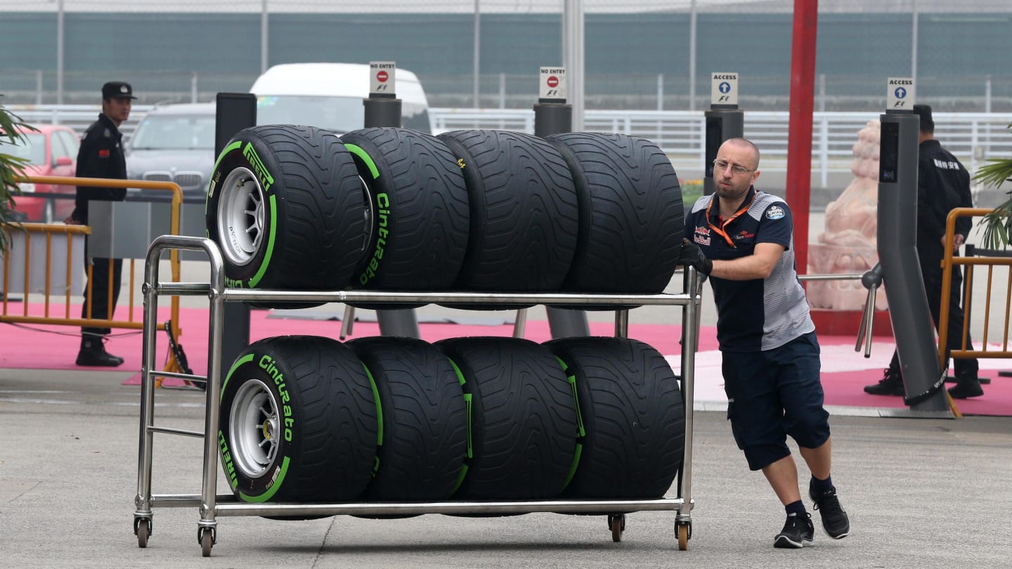 Scuderia Toro Rosso mechanic and Pirelli tyres at Formula One World Championship, Rd2, Chinese Grand Prix, Preparations, Shanghai, China, Thursday 6 April 2017. © Sutton Motorsport Images