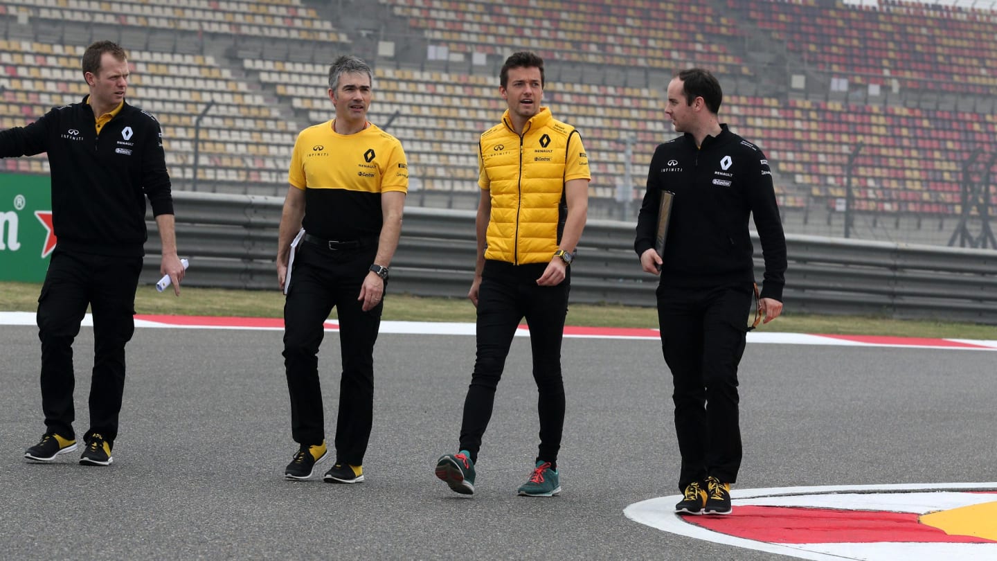 Jolyon Palmer (GBR) Renault Sport F1 Team walks the track at Formula One World Championship, Rd2, Chinese Grand Prix, Preparations, Shanghai, China, Thursday 6 April 2017. © Sutton Motorsport Images