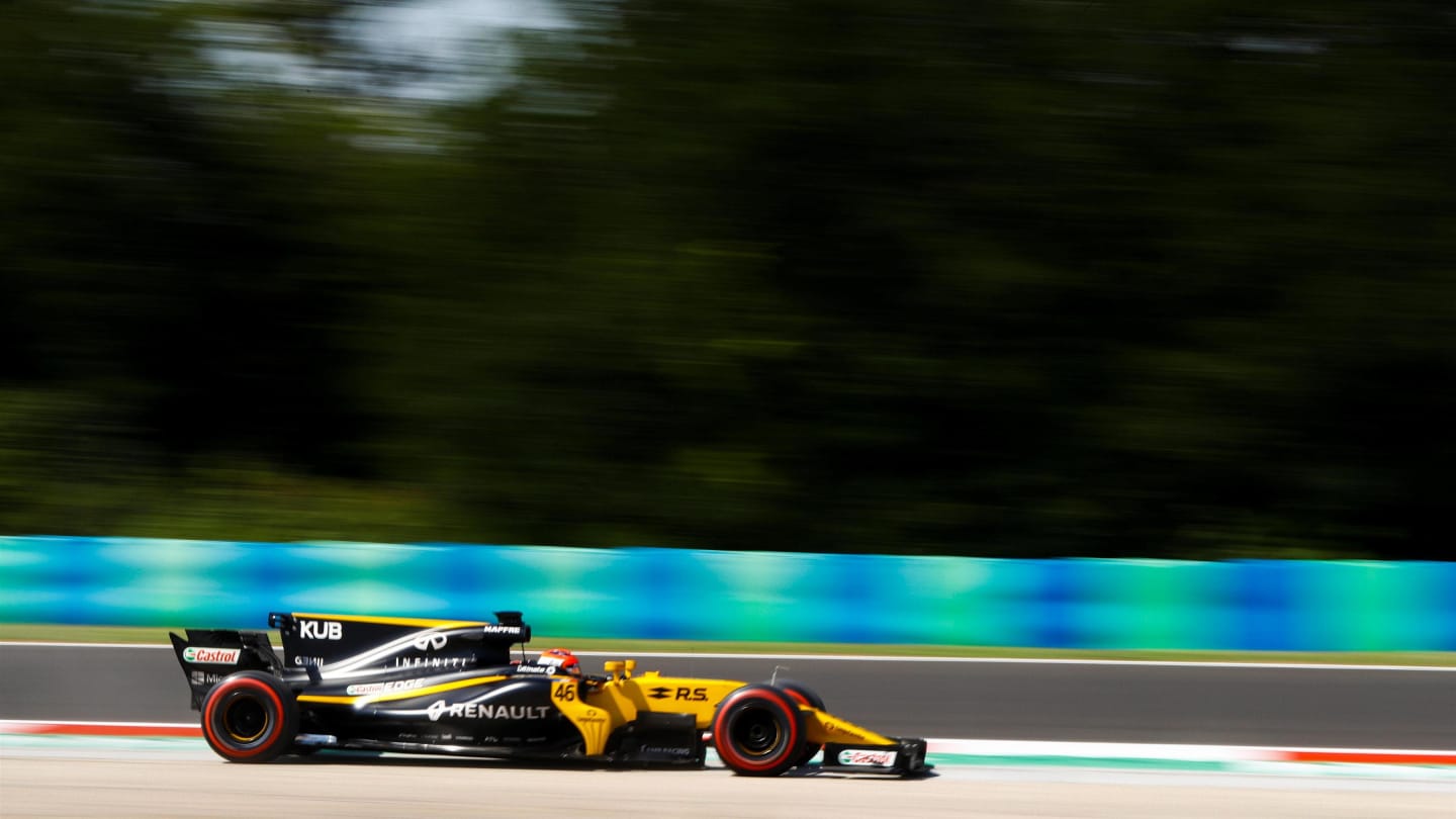 Robert Kubica (POL) Renault Sport F1 Team RS17 runs wide at Formula One Testing, Day Two, Hungaroring, Hungary, Wednesday 2 August 2017. © Sutton Images
