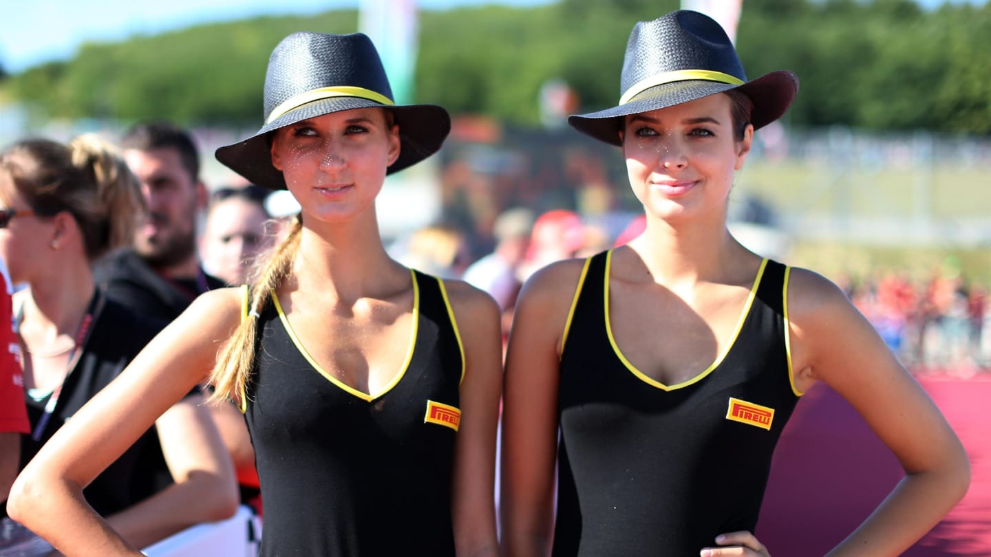 Girls at Formula One World Championship, Rd11, Hungarian Grand Prix, Race, Hungaroring, Hungary, Sunday 30 July 2017. © Sutton Images