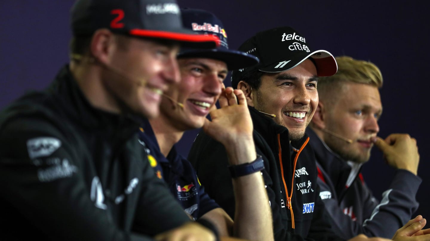 Stoffel Vandoorne (BEL) McLaren, Max Verstappen (NED) Red Bull Racing, Sergio Perez (MEX) Force