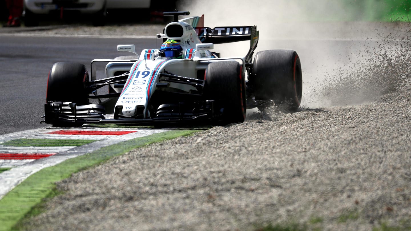 Felipe Massa (BRA) Williams FW40 runs wide into the gravel at Formula One World Championship, Rd13,