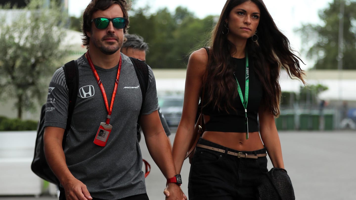 Fernando Alonso (ESP) McLaren with his girlfriend Linda Morselli at Formula One World Championship, Rd13, Italian Grand Prix, Practice, Monza, Italy, Friday 1 September 2017. © Sutton Images