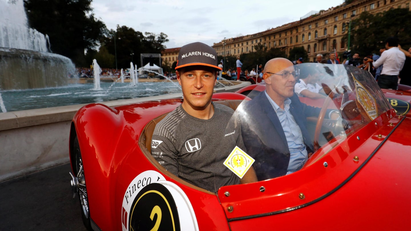 Stoffel Vandoorne (BEL) McLaren at the Parade in Milan at Formula One World Championship, Rd13, Italian Grand Prix, Preparations, Monza, Italy, Thursday 31 August 2017. © Sutton Images