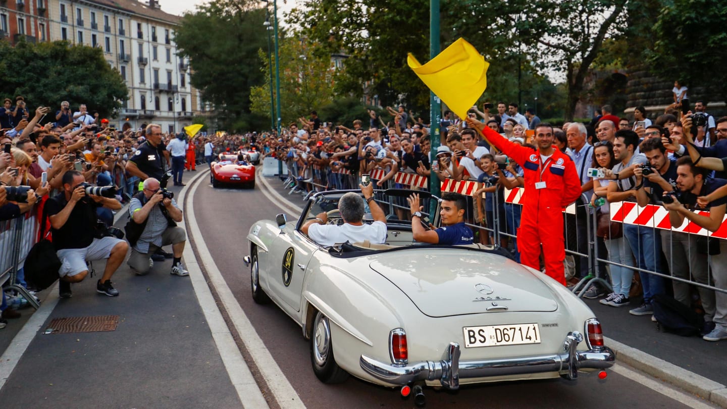 Pascal Wehrlein (GER) Sauber at the Parade in Milan at Formula One World Championship, Rd13, Italian Grand Prix, Preparations, Monza, Italy, Thursday 31 August 2017. © Sutton Images