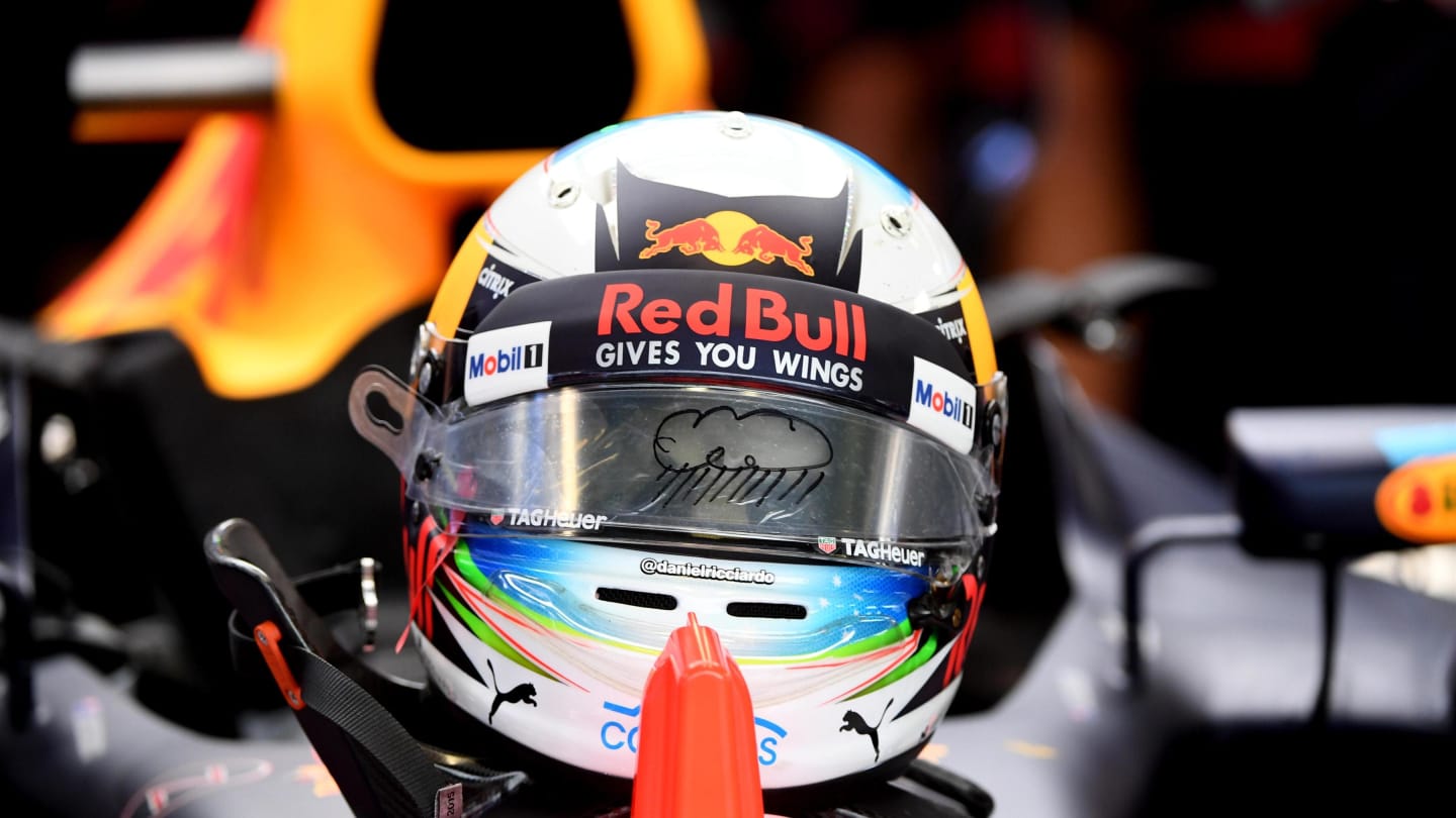 The helmet of Daniel Ricciardo (AUS) Red Bull Racing at Formula One World Championship, Rd13, Italian Grand Prix, Qualifying, Monza, Italy, Saturday 2 September 2017. © Sutton Images