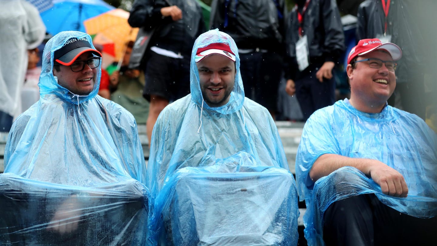 Fans in the rain at Formula One World Championship, Rd13, Italian Grand Prix, Qualifying, Monza, Italy, Saturday 2 September 2017. © Sutton Images