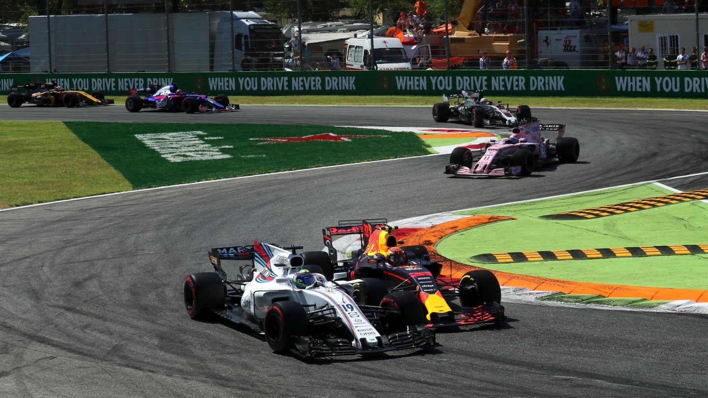 Max Verstappen (NED) Red Bull Racing RB13 battles with Felipe Massa (BRA) Williams FW40 at Formula