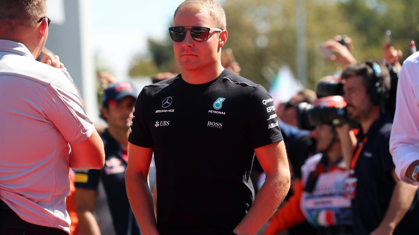 Valtteri Bottas (FIN) Mercedes AMG F1 on the drivers parade at Formula One World Championship, Rd13, Italian Grand Prix, Race, Monza, Italy, Sunday 3 September 2017. © Sutton Images