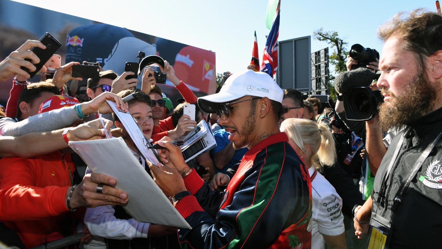 Lewis Hamilton (GBR) Mercedes AMG F1 signs autographs for the fans at Formula One World Championship, Rd13, Italian Grand Prix, Qualifying, Monza, Italy, Sunday 3 September 2017. © Sutton Images