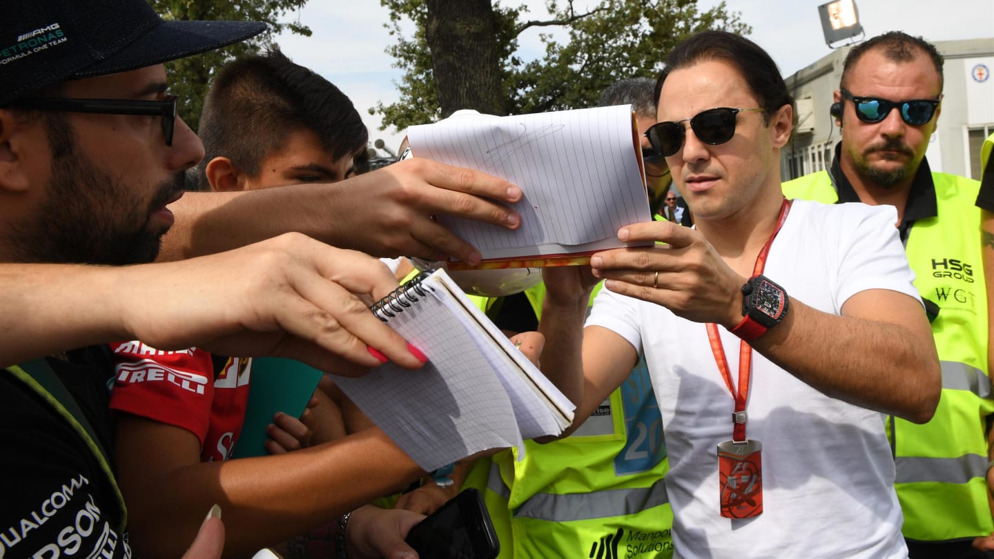 Felipe Massa (BRA) Williams signs autographs for the fans at Formula One World Championship, Rd13, Italian Grand Prix, Preparations, Monza, Italy, Thursday 31 August 2017. © Sutton Images