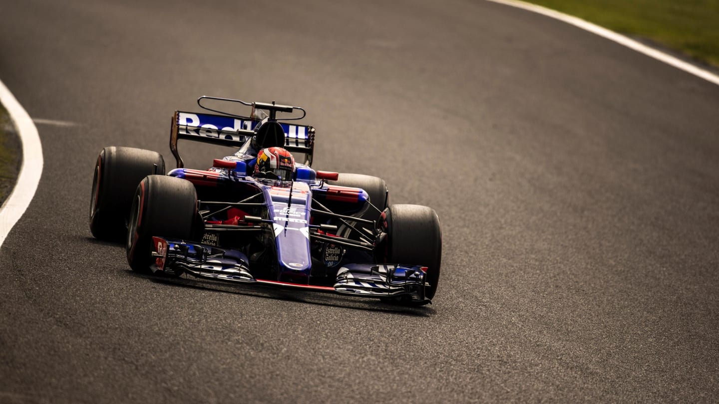 Pierre Gasly (FRA) Scuderia Toro Rosso STR12 at Formula One World Championship, Rd16, Japanese