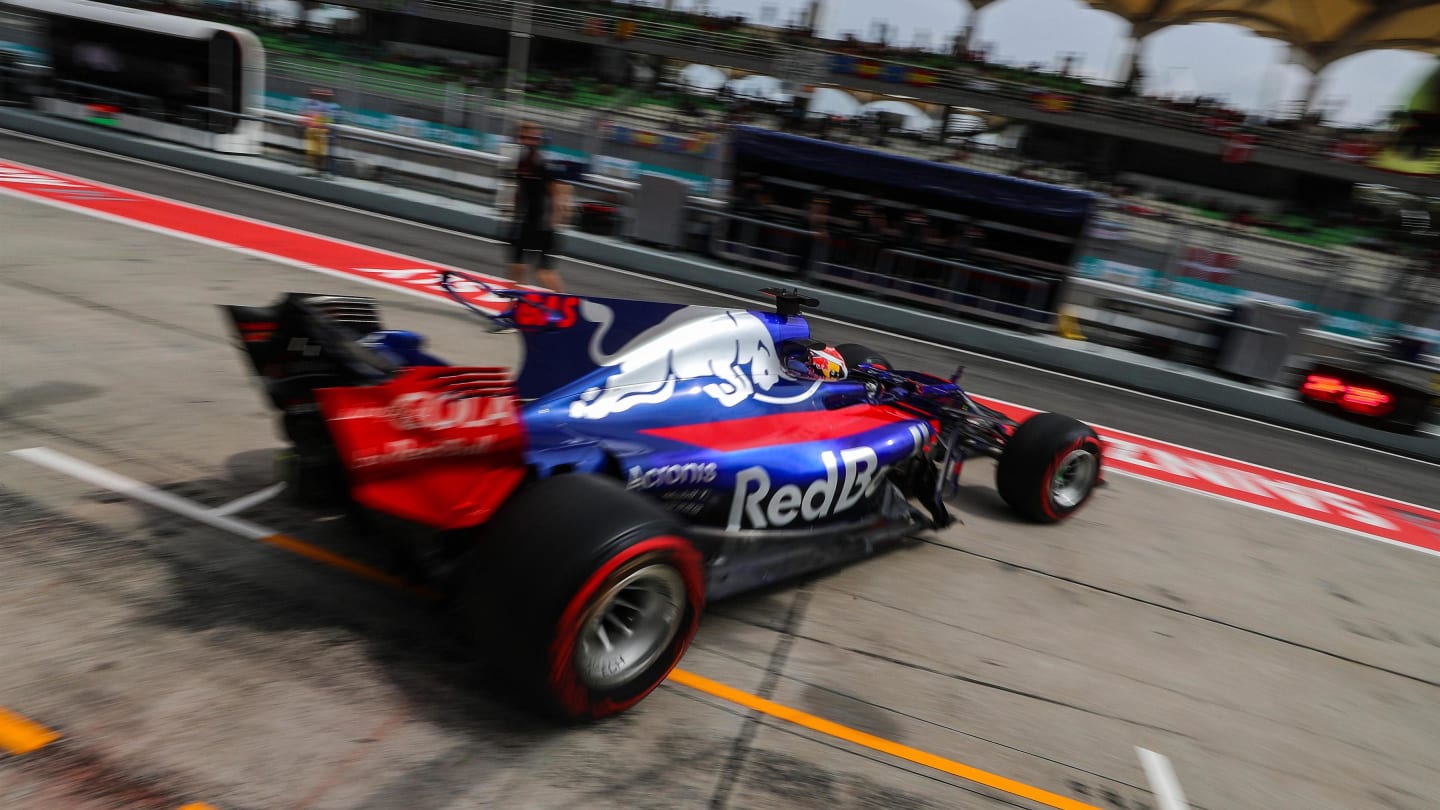Pierre Gasly (FRA) Scuderia Toro Rosso STR12 at Formula One World Championship, Rd15, Malaysian Grand Prix, Practice, Sepang, Malaysia, Friday 29 September 2017. © Rubio/Sutton Images