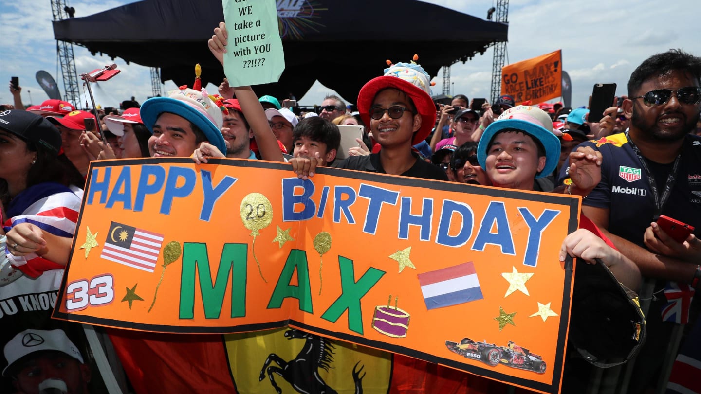 Max Verstappen (NED) Red Bull Racing fans and Happy Birthday banner at Formula One World Championship, Rd15, Malaysian Grand Prix, Qualifying, Sepang, Malaysia, Saturday 30 September 2017. © Kym Illman/Sutton Images