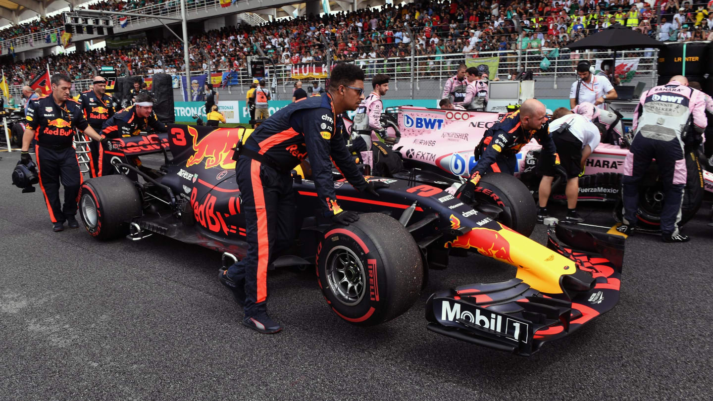 The car of Daniel Ricciardo (AUS) Red Bull Racing RB13 on the grid at Formula One World Championship, Rd15, Malaysian Grand Prix, Race, Sepang, Malaysia, Sunday 1 October 2017. © Mark Sutton/Sutton Images