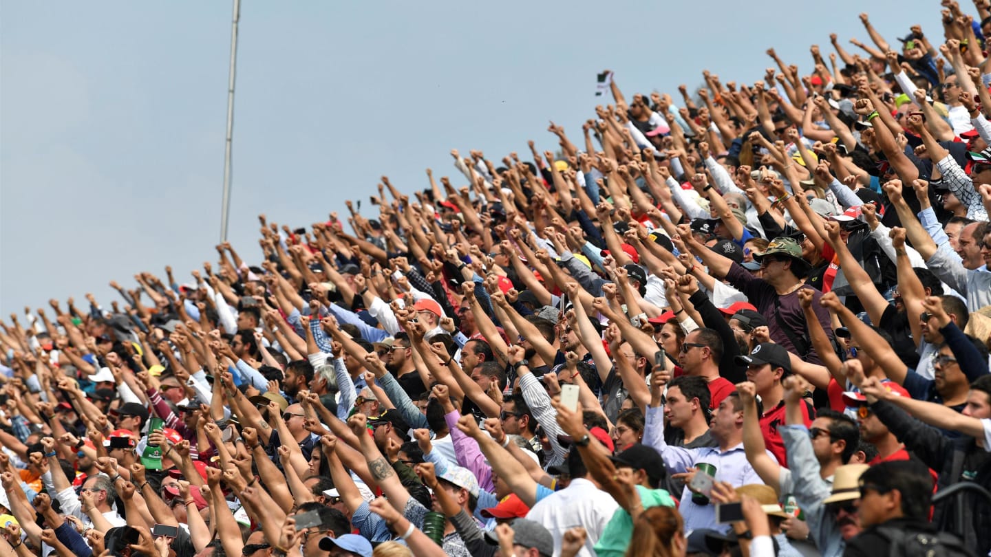Fans at Formula One World Championship, Rd18, Mexican Grand Prix, Race, Circuit Hermanos Rodriguez,