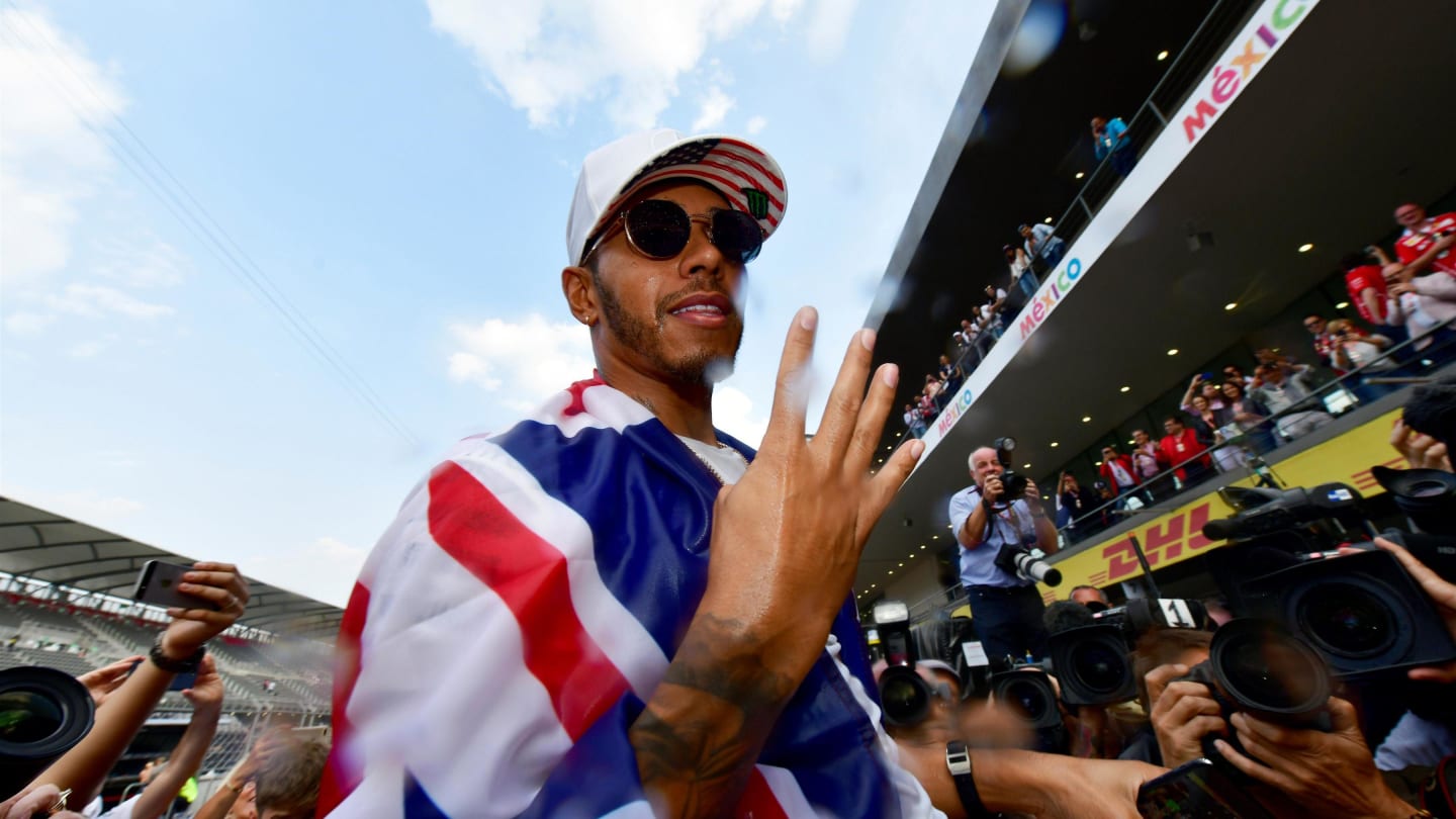 World Champion Lewis Hamilton (GBR) Mercedes AMG F1 celebrates with the team at Formula One World Championship, Rd18, Mexican Grand Prix, Race, Circuit Hermanos Rodriguez, Mexico City, Mexico, Sunday 29 October 2017. © Mark Sutton/Sutton Images