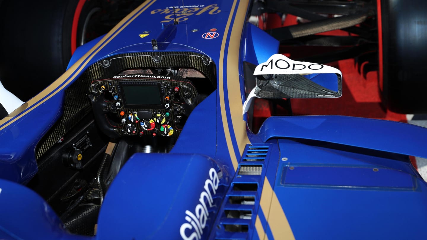 The steering wheel and cockpit detail of Sauber C36 at Formula One World Championship, Rd18, Mexican Grand Prix, Preparations, Circuit Hermanos Rodriguez, Mexico City, Mexico, Thursday 26 October 2017. © Kym Illman/Sutton Images