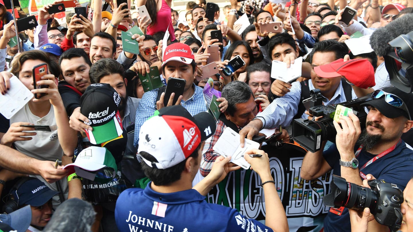 Sergio Perez (MEX) Force India signs autographs for the fans at Formula One World Championship, Rd18, Mexican Grand Prix, Preparations, Circuit Hermanos Rodriguez, Mexico City, Mexico, Thursday 26 October 2017. © Mark Sutton/Sutton Images