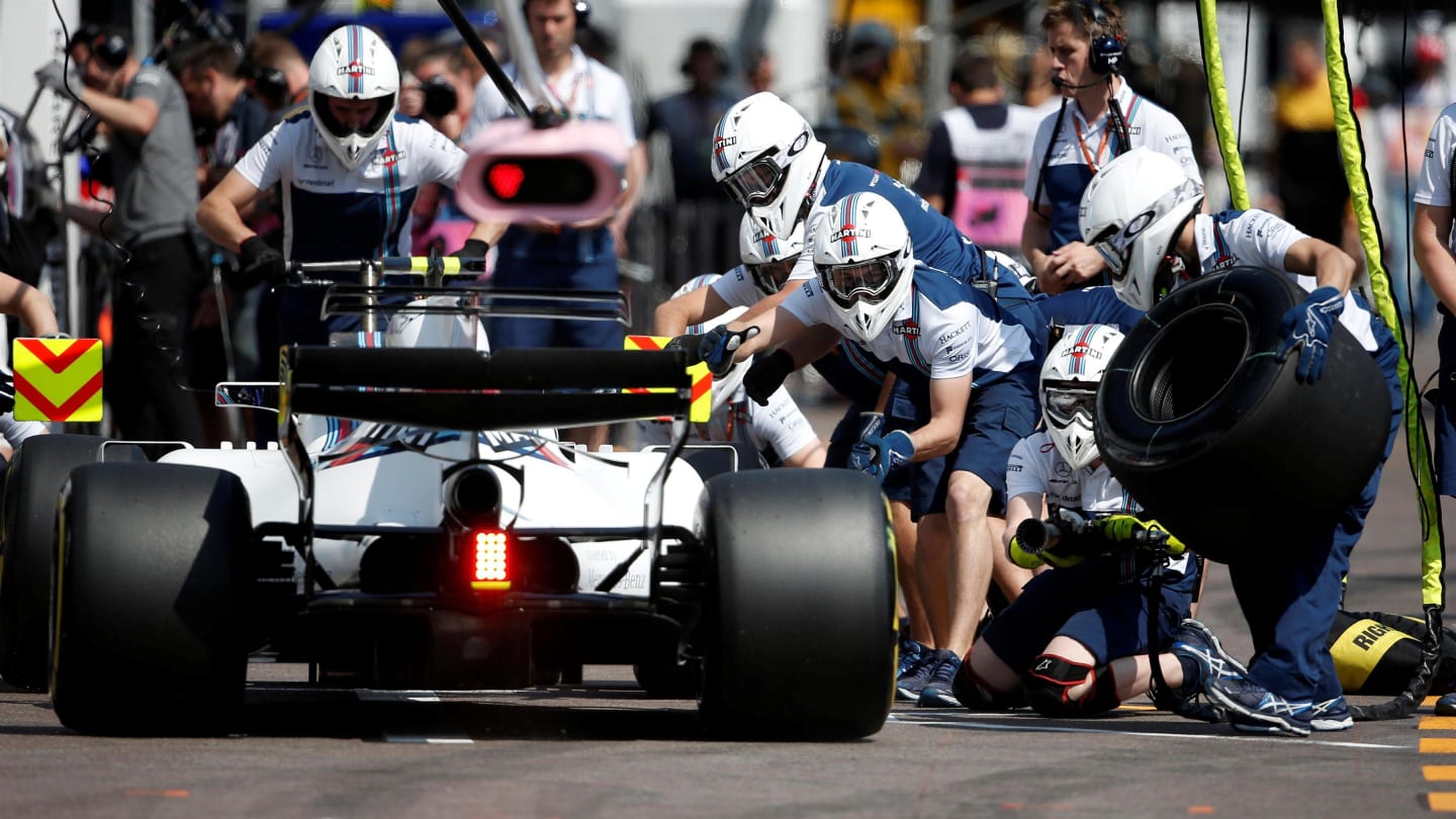 Lance Stroll (CDN) Williams FW40 pit stop at Formula One World Championship, Rd6, Monaco Grand Prix, Qualifying, Monte-Carlo, Monaco, Saturday 27 May 2017. © Sutton Images